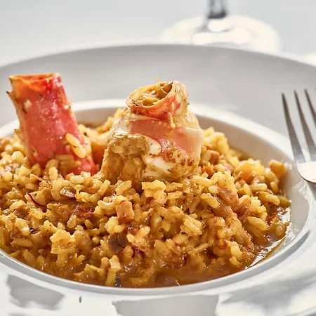 Poseidon Of Paros & 5* Chrisi Akti (Paros)