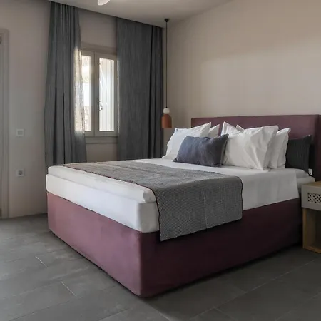 Poseidon Of Paros & Hotel 5*