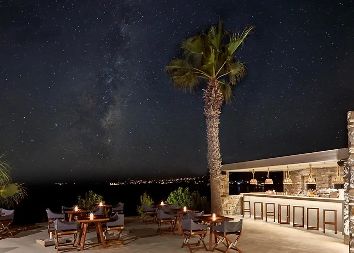 Poseidon Of Paros & Otel Chrisi Akti (Paros)