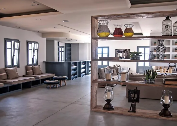 Poseidon Of Paros & Otel