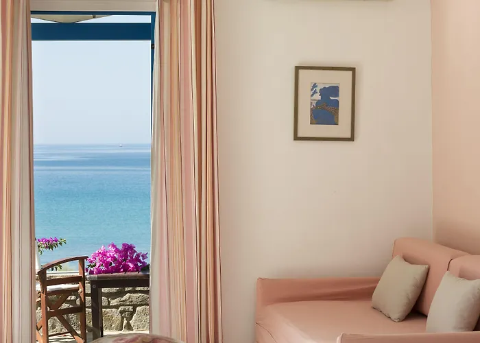 Poseidon Of Paros & Otel Chrisi Akti (Paros)