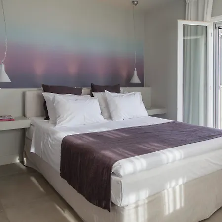 Poseidon Of Paros & Hotel
