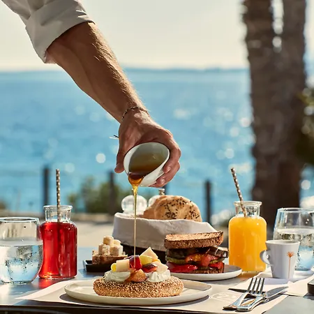 Poseidon Of Paros & 5* Chrisi Akti (Paros)