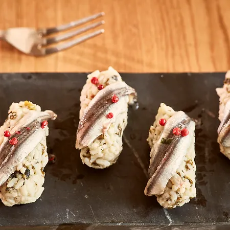 Poseidon Of Paros & Отель