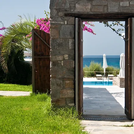 Poseidon Of Paros & Hotel Chrisi Akti (Paros)