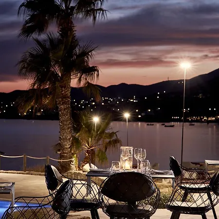 Poseidon Of Paros & 5* Chrisi Akti (Paros)
