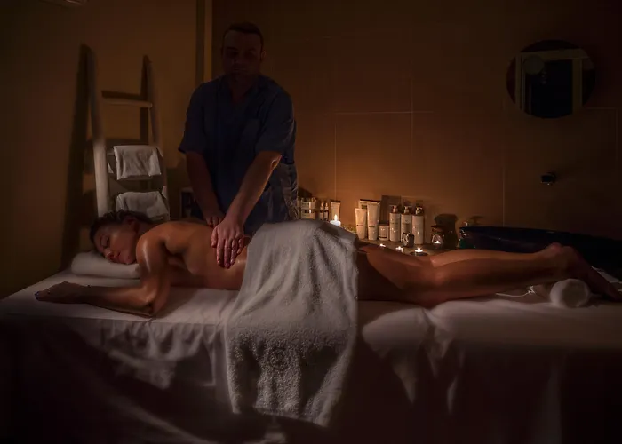 Poseidon Of Paros & Отель Хриси-Акти