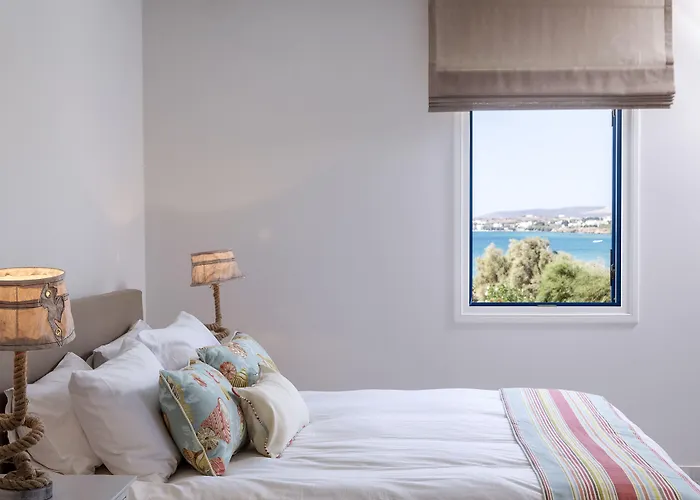 Poseidon Of Paros & Hotel 5*