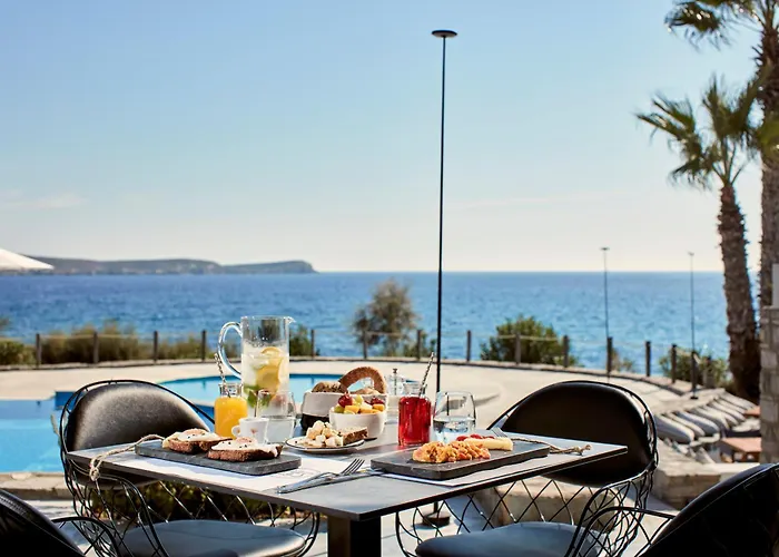 Hotel Poseidon Of Paros & Chrisi Akti (Paros)